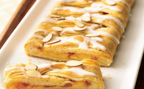 Apricot-Almond Coffee Cake