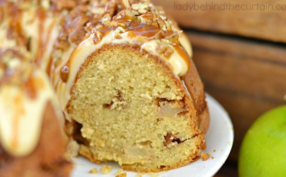 Caramel Apple Pound Cake | A