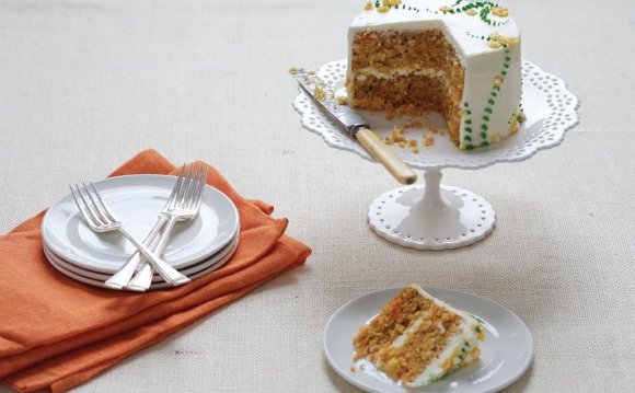 Carrot Cake with Cream