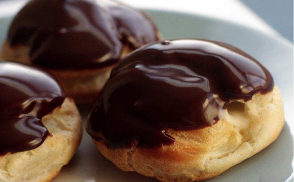 Chouquettes, or cream puffs