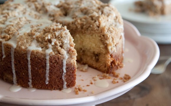 Coffee cake cinnamon streusel