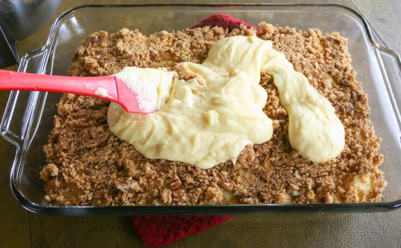 Graham Streusel Coffee Cake