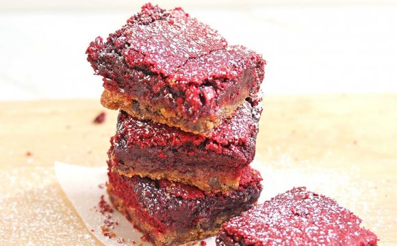 Red Velvet Cookie Bars