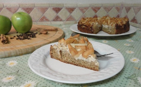 Spiced Apple Coffee Cake