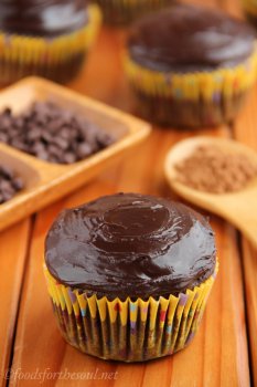 a simple, no-mixer-required dish for thin chocolate brown cupcakes. They taste therefore decadent - you cannot inform they're lightened up whatsoever!