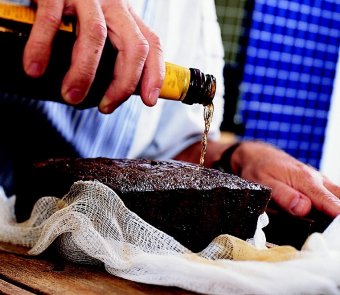 Booze on Fruitcake