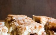 cinnamon roll cake 2 Cinnamon Coffee Cake Muffins Recipe