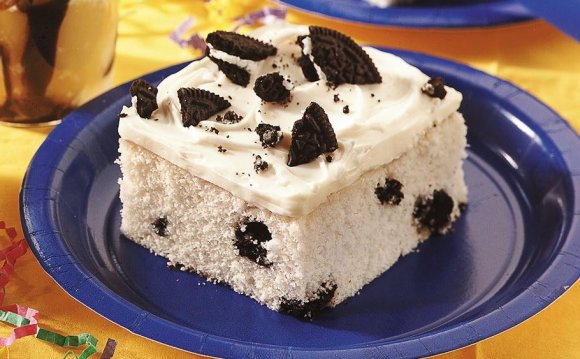 Cookies and Cream Cake recipe from scratch