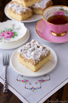 New York-Style Crumb Cake