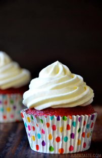 Red Velvet Cupcakes with Piped cream-cheese Frosting from justataste.com #recipe