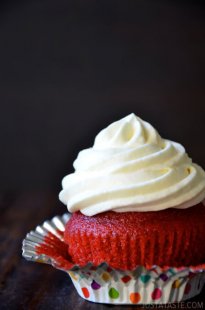 Red Velvet Cupcakes with Piped Cream Cheese Frosting from justataste.com #recipe