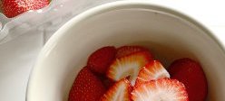 Strawberry Angel Food Cake Jars | iowagirleats.com