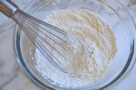 whisking-dry-ingredients