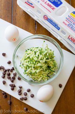 Zucchini breads - step shot